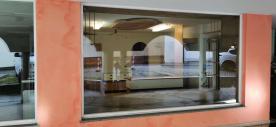 St. Valentin: Geschäftslokal mit Garage, Lager und Autoabstellplatz zu verkaufen