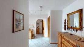 Mals / Schleis: Helle 3-Zimmerwohnung mit Balkon und Garten zu verkaufen