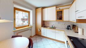 Mals / Schleis: Helle 3-Zimmerwohnung mit Balkon und Garten zu verkaufen