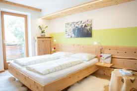 Geschlossener Hof am Schludernser Sonnenberg zu verkaufen