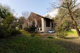 Meran/Obermais: Geschlossener Hof mit ca. 4,8 ha landwirtschaftlichen Grundstücken zu verkaufen