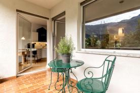 Naturns / Kompatsch: Große 3-Zimmerwohnung mit Balkon und Keller zu verkaufen