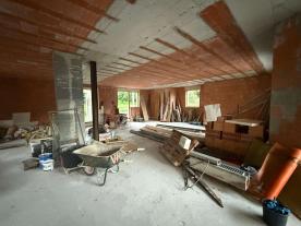 Algund/Forst: Freistehendes Wohnhaus im Rohbau zu verkaufen