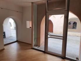 Glurns: Geschäftslokal in der Laubengasse zu vermieten