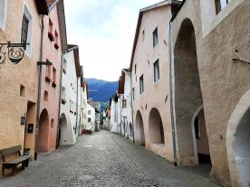 Glurns: Geschäftslokal in der Laubengasse zu vermieten