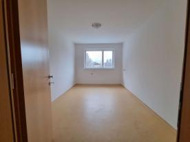 Investitionsobjekt in Latsch/Tarsch: Vermietete 3-Zimmerwohnung mit Keller zu verkaufen