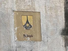 Laas/Tschengls: Wohnhaus mit Wirtschaftsgebäude zu verkaufen