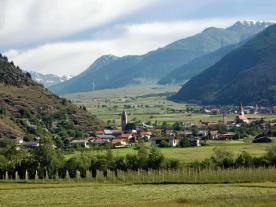 Mals / Laatsch: Wiese mit 3.200 m² zu verkaufen