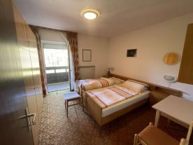 Prad am Stilfserjoch: Helle 4-Zimmerwohnung mit Garage zu verkaufen
