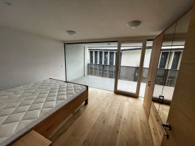 Schlanders Zentrum: Neue 4 – Zimmerwohnung mit Keller und Garagenstellplatz zu verkaufen