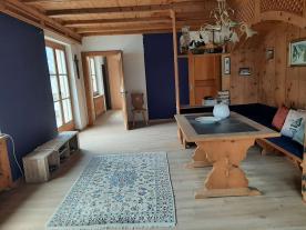 Taufers im Münstertal: Gemütliche 3-Zimmerwohnung mit großer Terrasse zu verkaufen