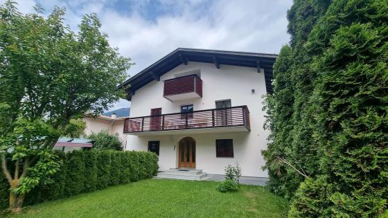 Prad/Agums: Exklusives Wohnhaus bestehend aus 2 Wohneinheiten zu verkaufen Prad/Agums: Exklusives Wohnhaus bestehend aus 2 Wohneinheiten zu verkaufen