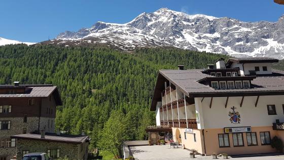 Sulden: Neubauwohnung mit herrlicher Aussicht zu verkaufen Sulden: Neubauwohnung mit herrlicher Aussicht zu verkaufen