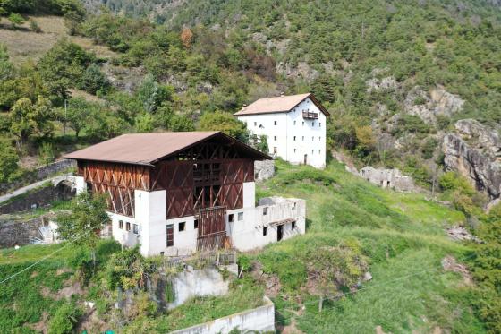 Immobilien Grundstucke Kaufen Makler In Sudtirol