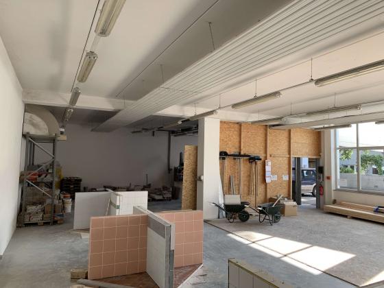 Gewerbehalle im Industriegebiet in Vetzan zu verkaufen Gewerbehalle im Industriegebiet in Vetzan zu verkaufen