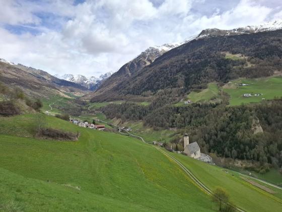 Mals/Matsch: Landwirtschaftliches Grundstück mit ca. 4.600 m² zu verkaufen Mals/Matsch: Landwirtschaftliches Grundstück mit ca. 4.600 m² zu verkaufen