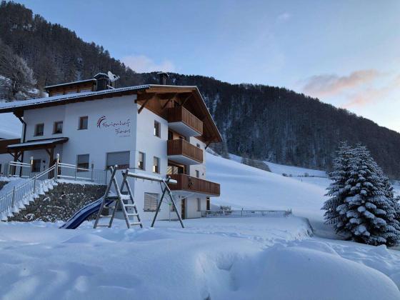 Mals/Schlinig: Ferienwohnung mit traumhafter Aussicht zu vermieten Mals/Schlinig: Ferienwohnung mit traumhafter Aussicht zu vermieten