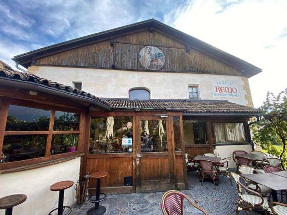 Mals/Tartsch: Restaurant/Pizzeria mit großer Terrasse zu verkaufen Mals/Tartsch: Restaurant/Pizzeria mit großer Terrasse zu verkaufen