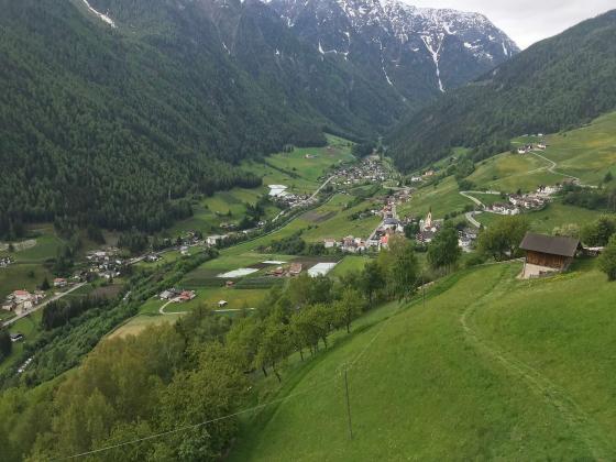 Martell/Meiern: Schöne 4-Zimmerwohnung mit Keller und Garten zu verkaufen Martelltal