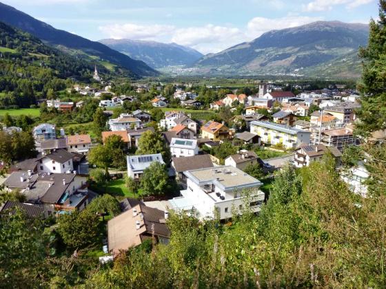 Prad am Stilfserjoch: Vermietete 4-Zimmerwohnung mit Garten und Autoabstellplatz zu verkaufen Prad am Stilfserjoch: Vermietete 4-Zimmerwohnung mit Garten und Autoabstellplatz zu verkaufen