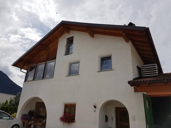 Wohnhaus mit Betriebshalle in Schluderns Wohnhaus mit Betriebshalle in Schluderns