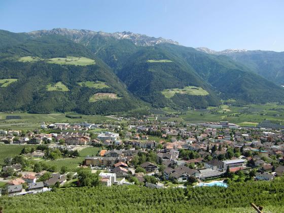 Wohnhaushälfte in zentraler Wohngegend in Naturns Wohnhaushälfte in zentraler Wohngegend in Naturns